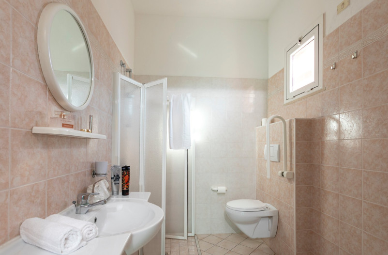 media.bagno disabili